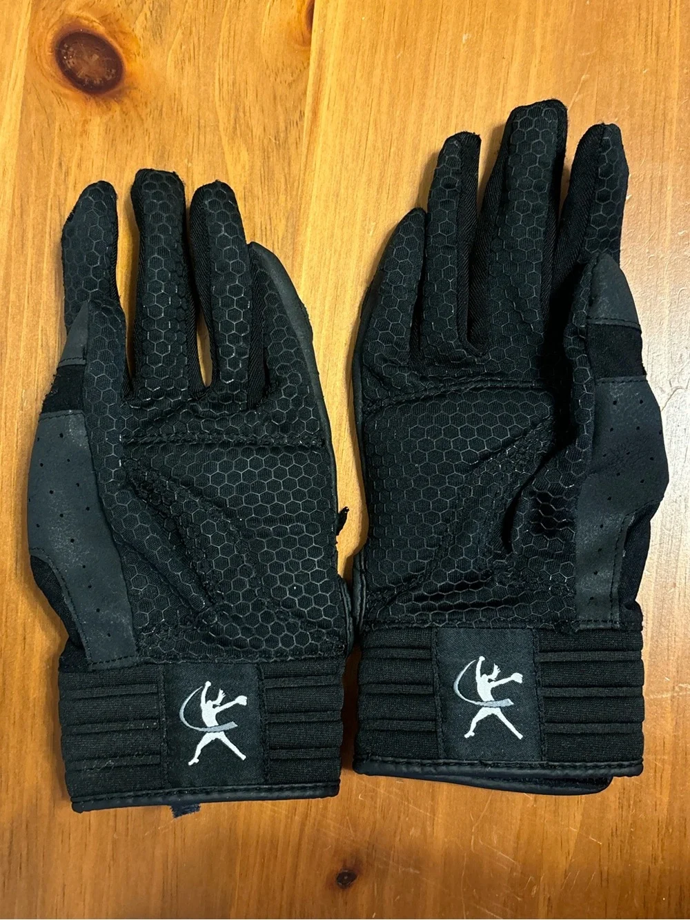 Mizuno Women's Jennie Finch Softball Batting Gloves, size Small